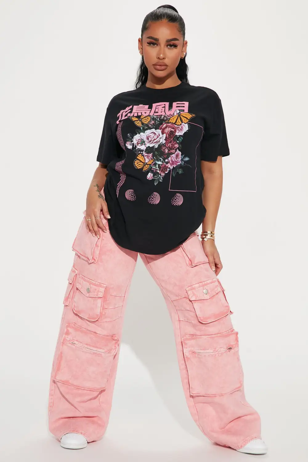 Beauty In You Graphic Tshirt - Black