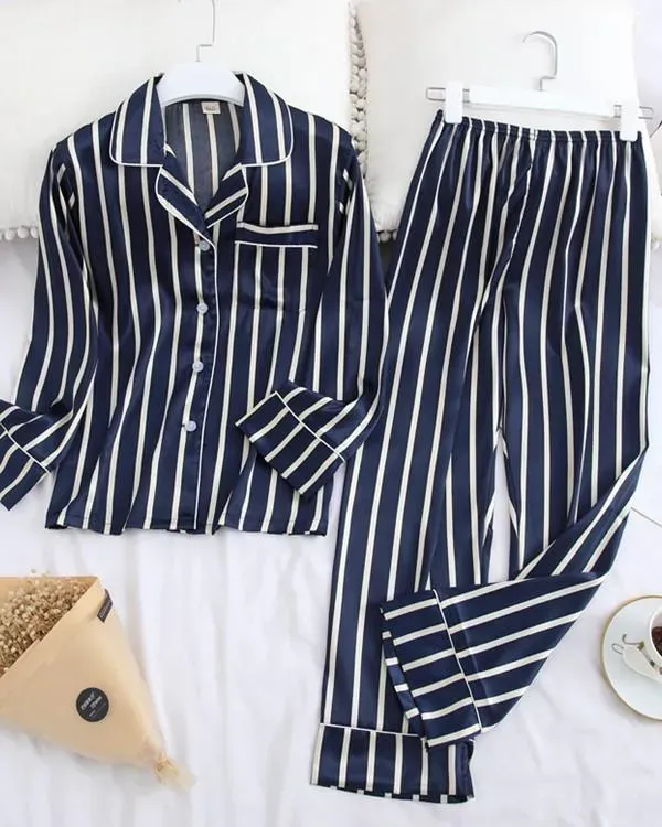 Long Sleeve Pajamas Ice Silk Printing Fashion Sleepwear Set