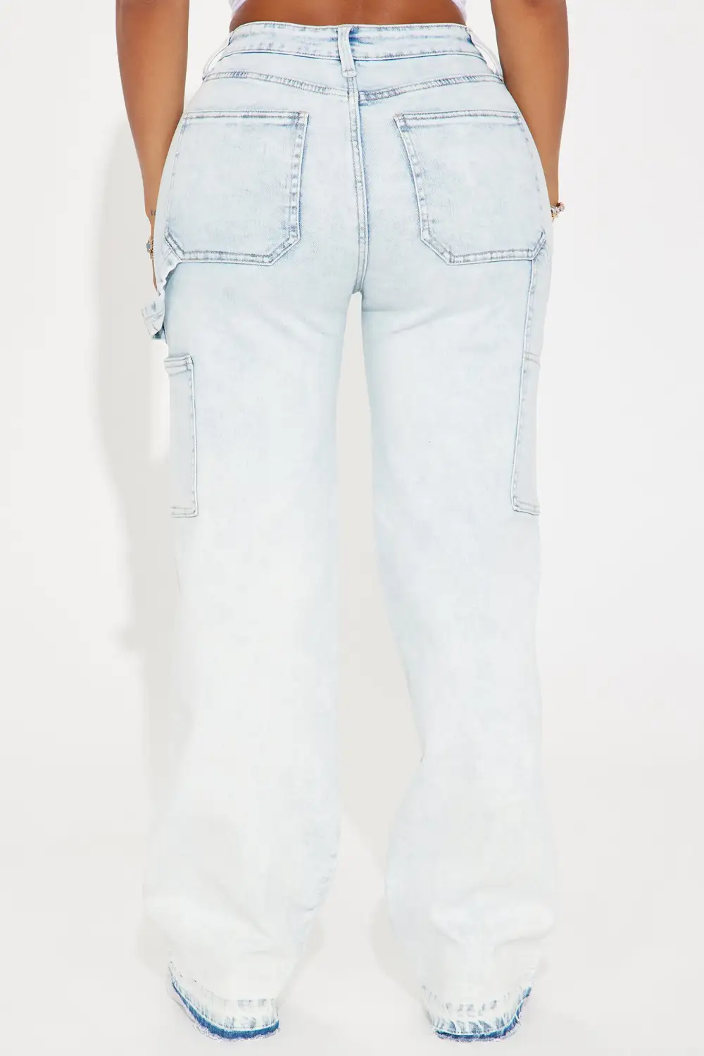 Pay Attention Stretch Straight Leg Carpenter Jeans - Light Wash