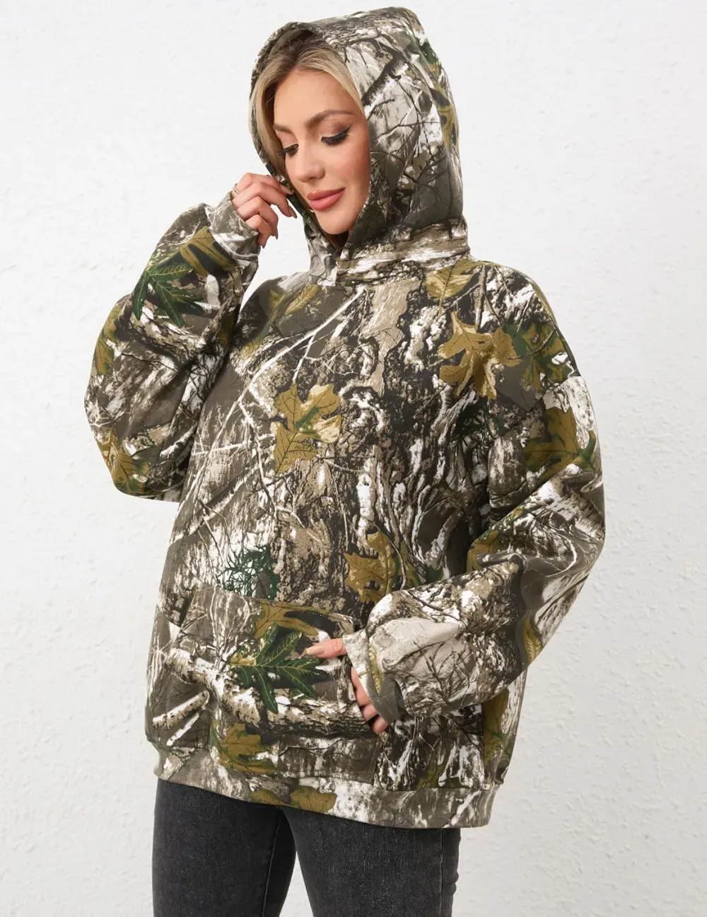 Womens Camo Hoodies Maple Leaf Print Oversized Hooded Sweatshirt Fleece Pullover Sweatshirts Long Sleeve with Pocket
