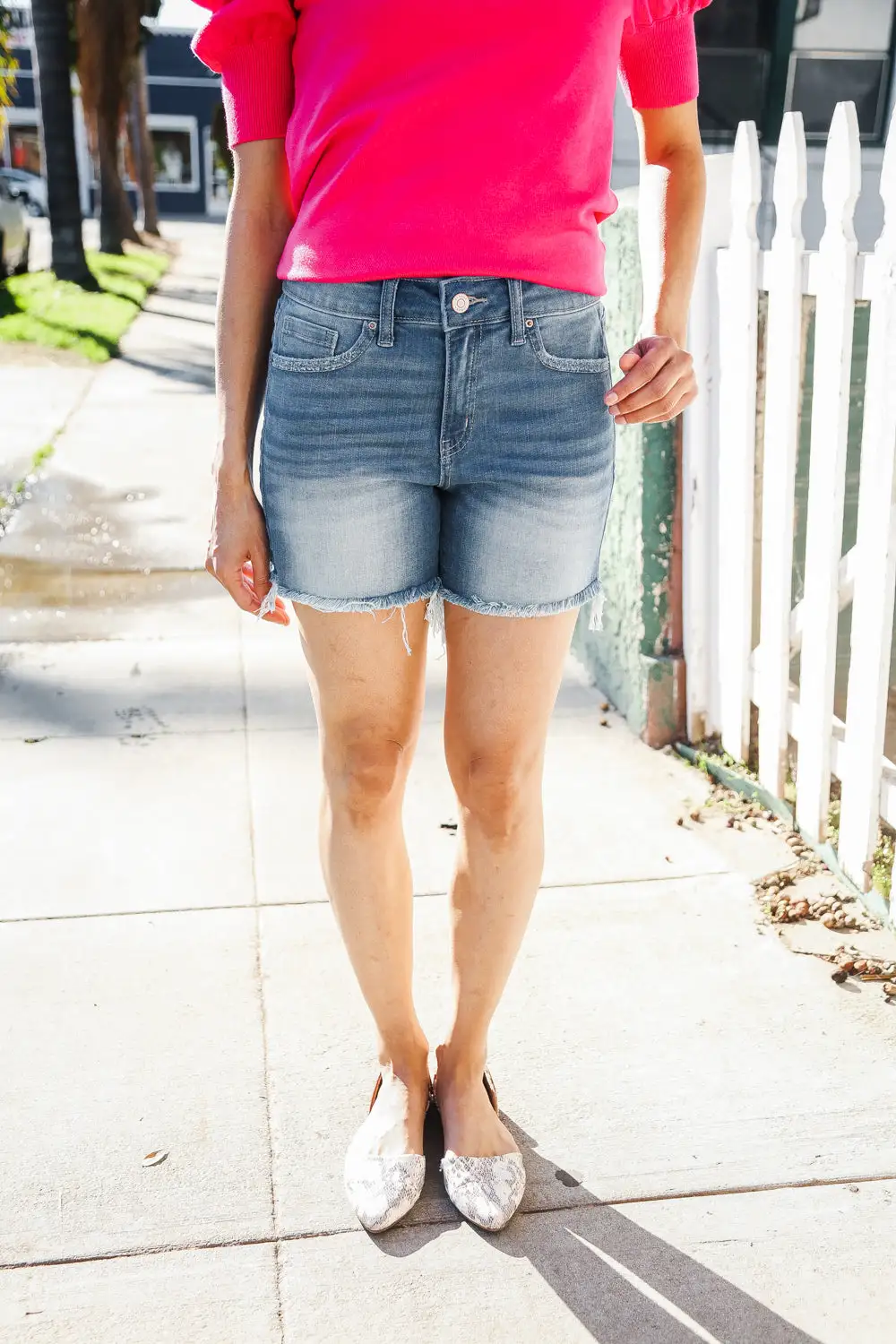 Tailored Frayed Hem Shorts