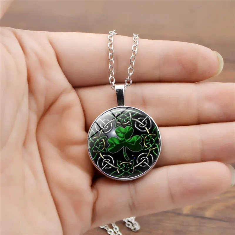 Green Clover Time Stone Pendant Necklace For Women
