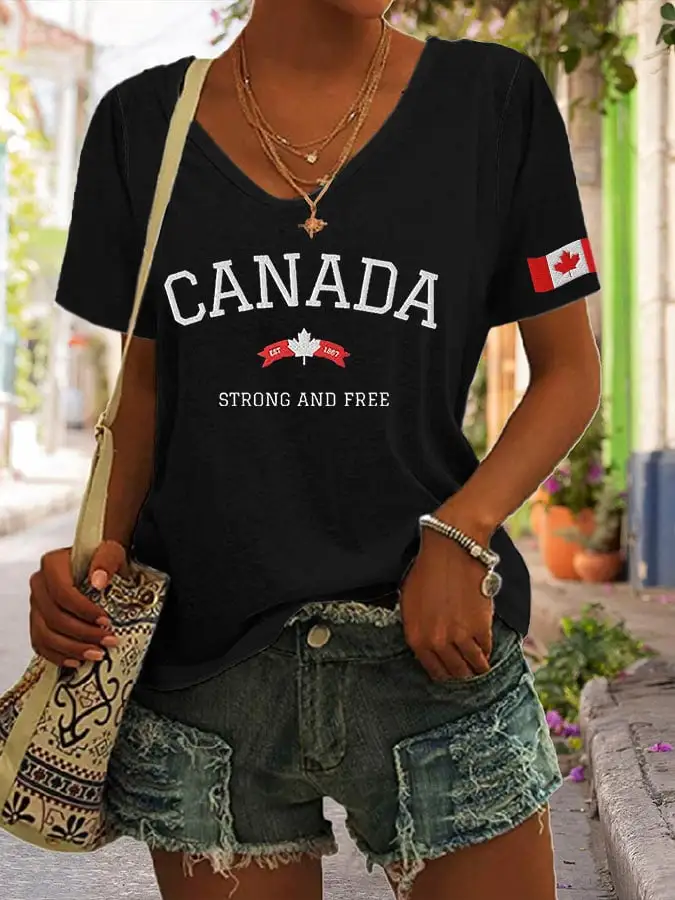 Women’s Retro Canada Strong And Free Print T-Shirt