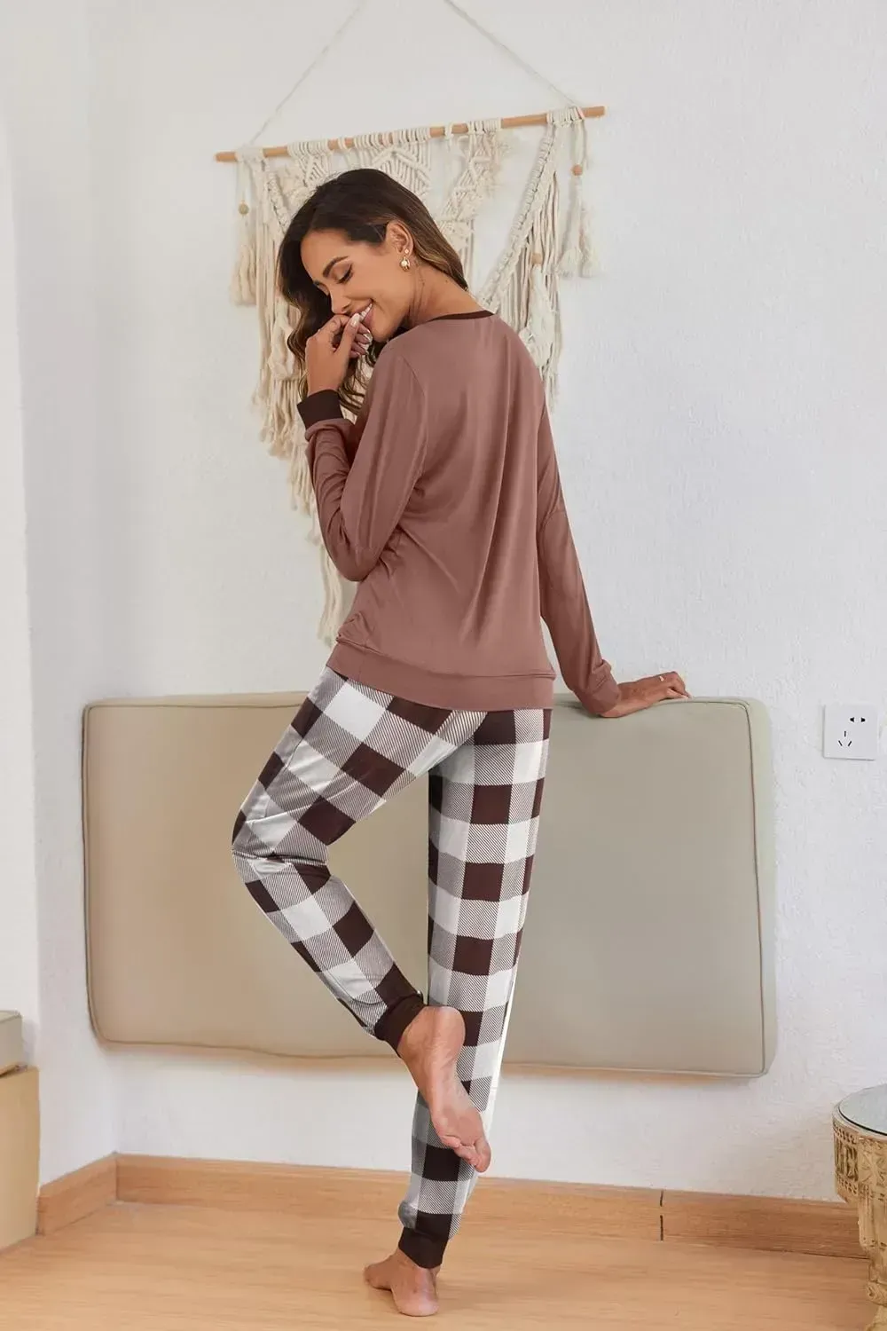 Women's Pajamas Sets Long Sleeve with Plaid Pants Soft Sleepwear O Neck 2 Piece Pjs Joggers Loung Set with Pockets