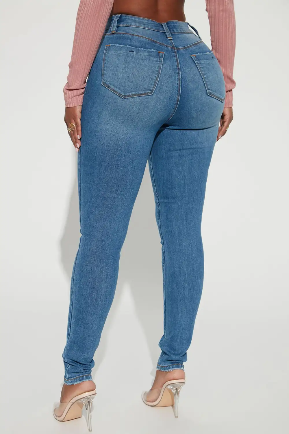 On The List Deluxe Stretch Skinny Jean - Medium Wash