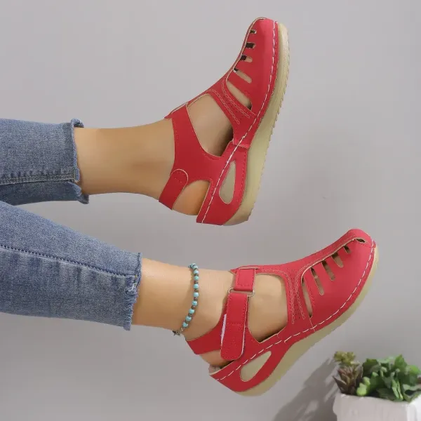 Round Toe Platform Sandals