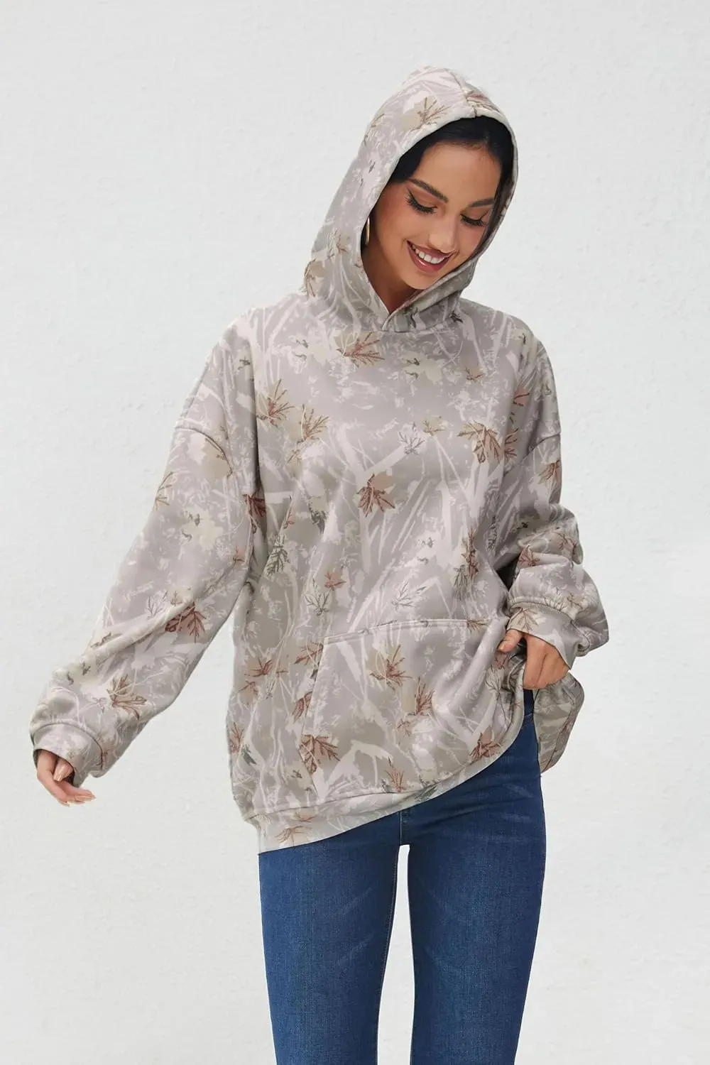 Womens Camo Hoodies Maple Leaf Print Oversized Hooded Sweatshirt Fleece Pullover Sweatshirts Long Sleeve with Pocket