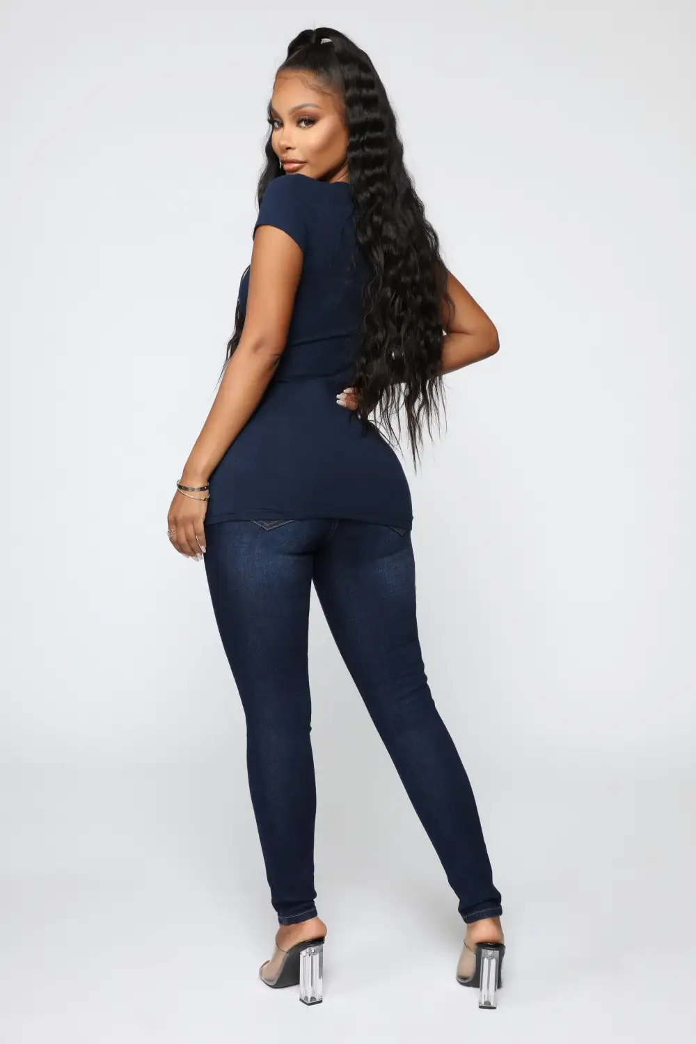 Carla Basic V Tee - Navy