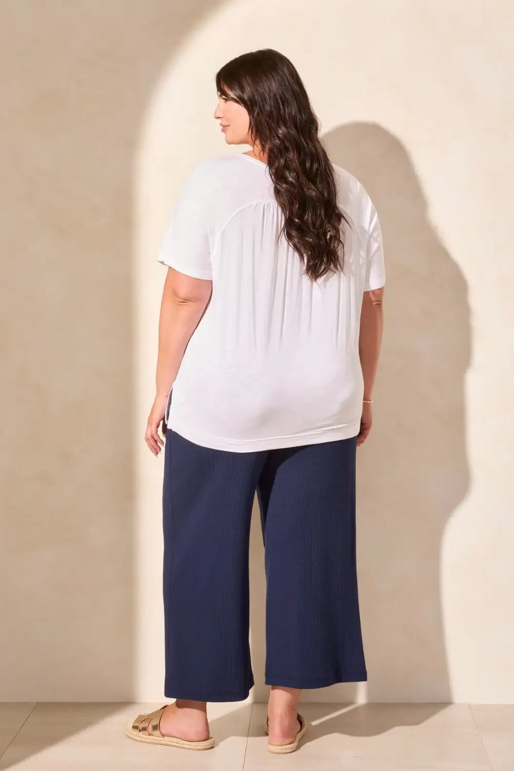 FLOWY JERSEY CREW NECK TOP WITH SHIRRED BACK-White