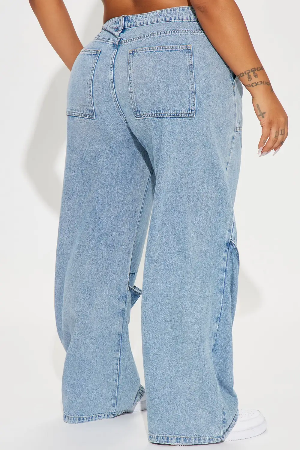 Logical Conclusion Baggy Straight Leg Jeans - Light Wash