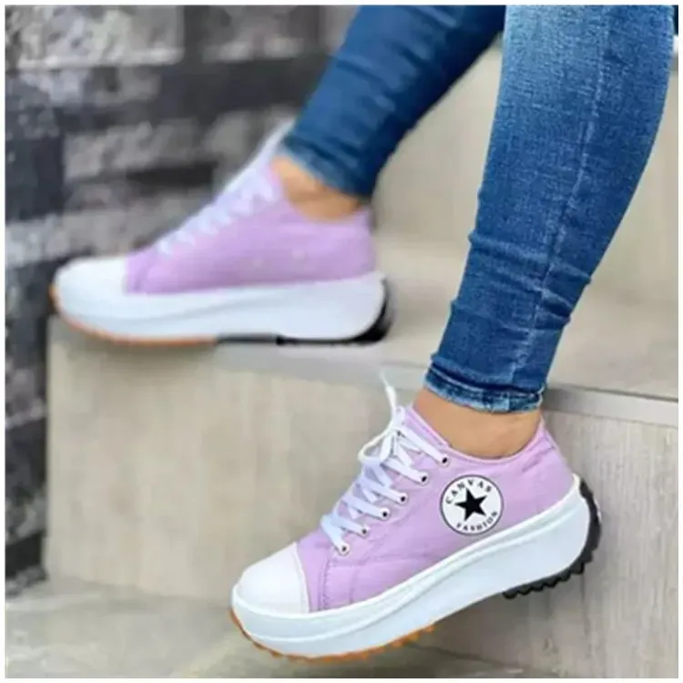 Muffin Base Sneakers