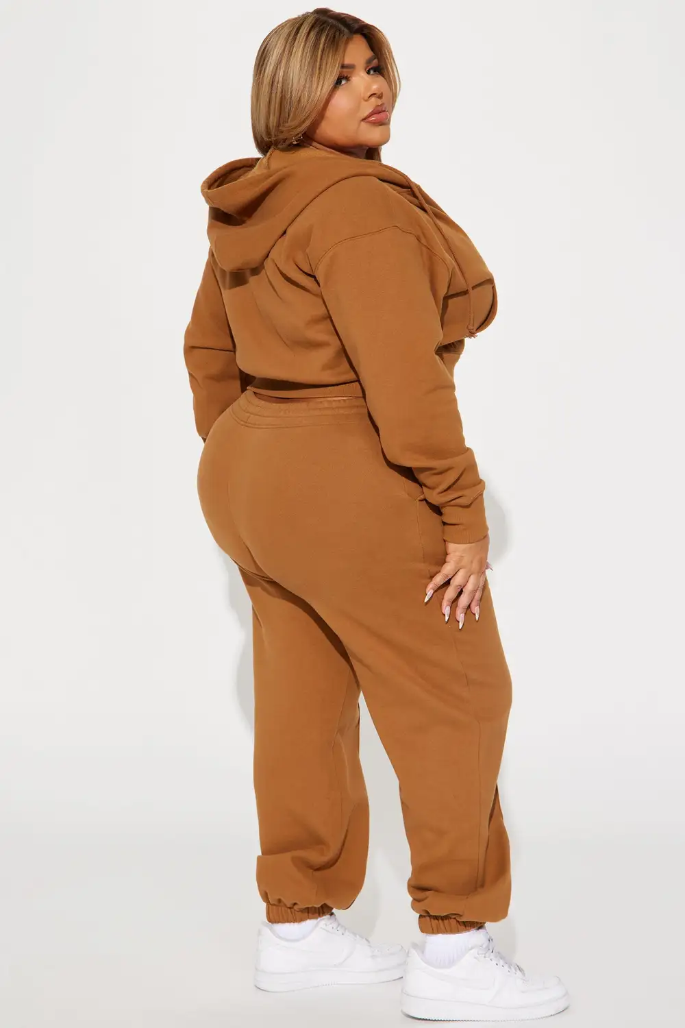 Stayin' In Sweatsuit - Cognac