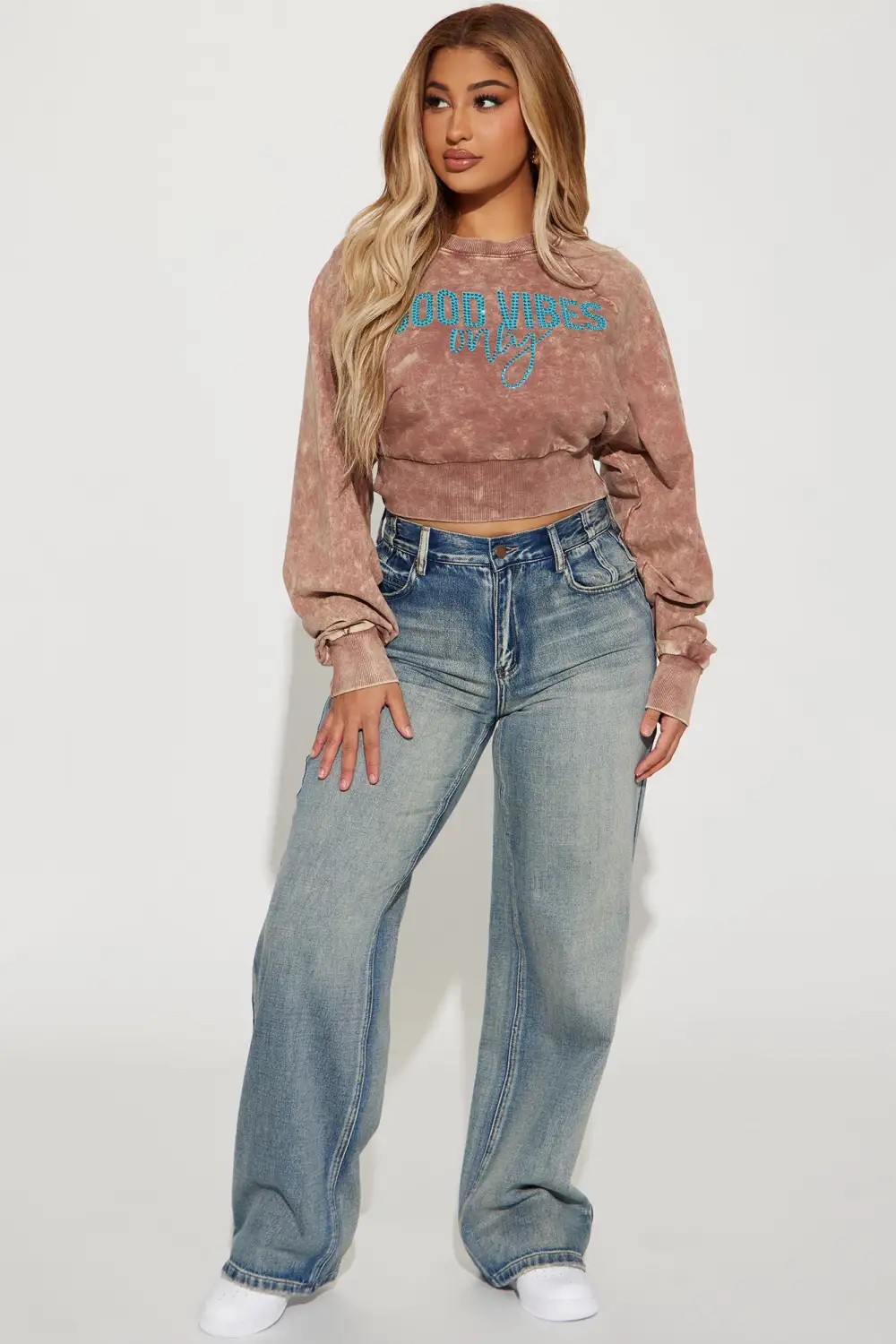 Good Vibes Only Cropped Crew Neck Sweatshirt - Brown/combo