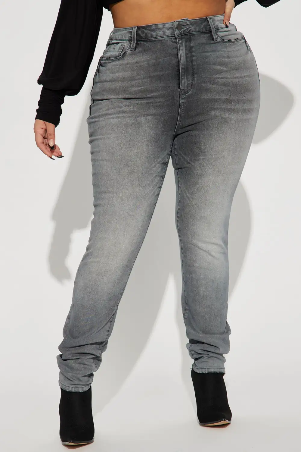 On The List Deluxe Stretch Skinny Jean - Grey