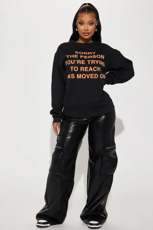 Moved On Puff Print Sweathirt - Black