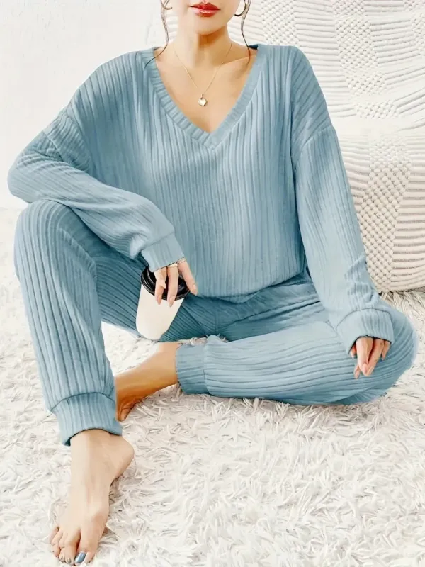 Solid Color Polyester V-Neck Knit Tracksuit