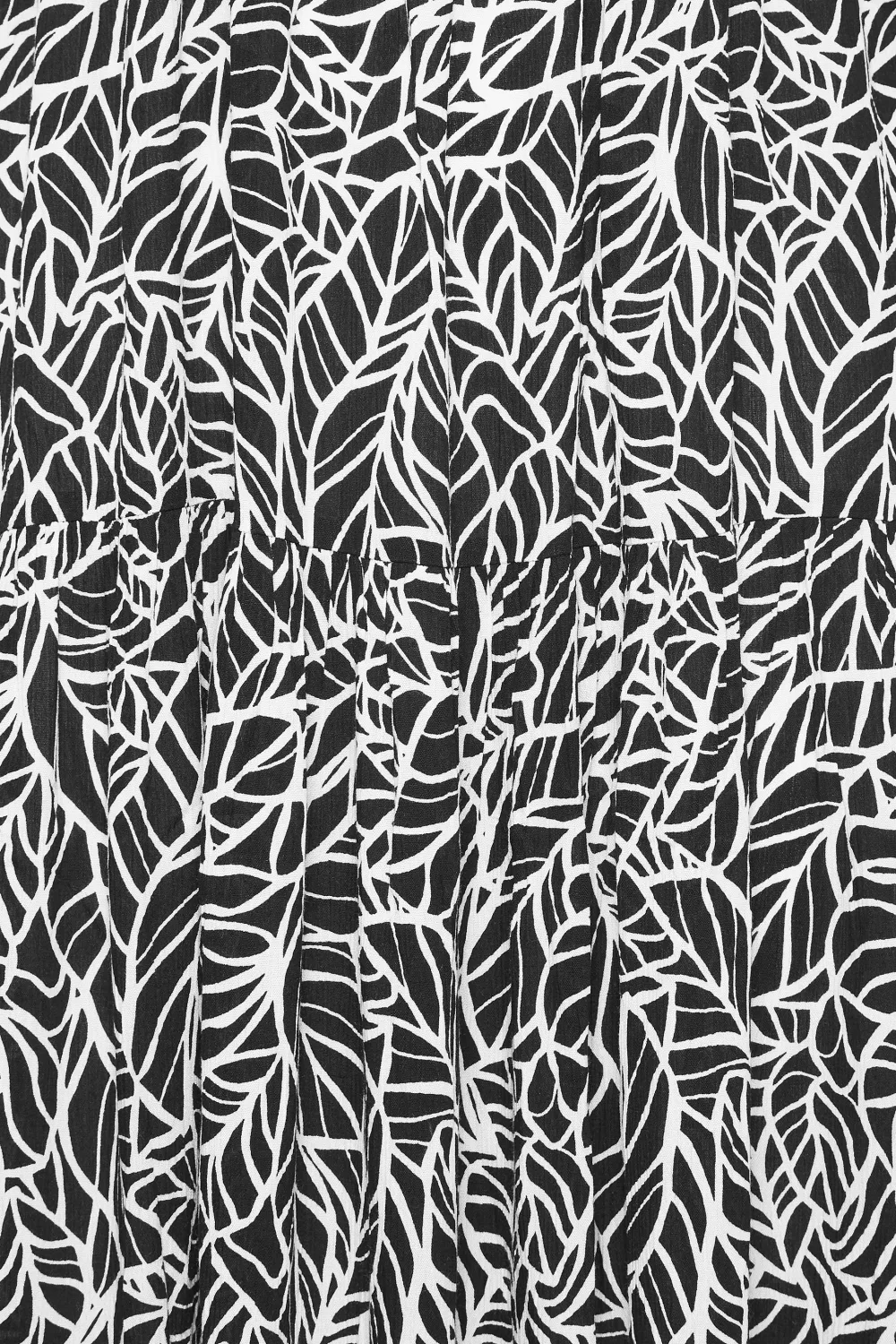 YOURS Curve Black Leaf Print Shirred Maxi Dress