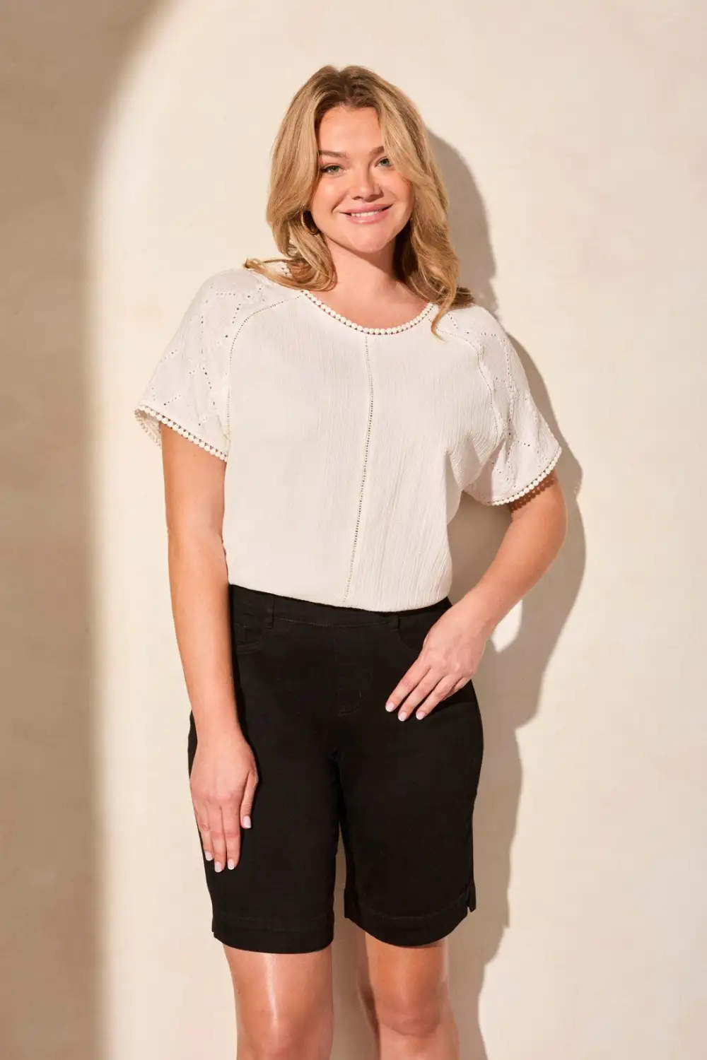 Comfort Stretch Pull-On Bermuda Shorts-Justblack