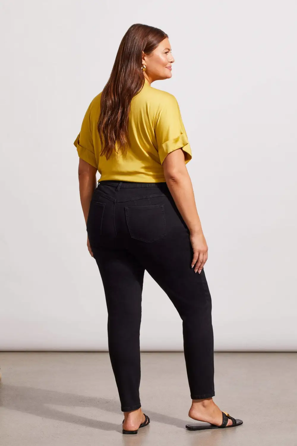 Sophia Curvy Ankle Jeans-Black