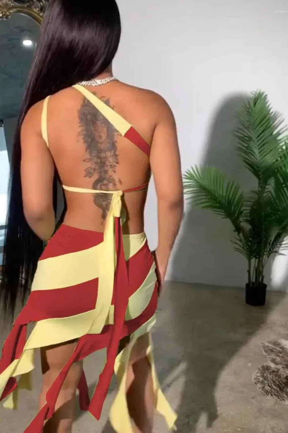 One-shoulder sexy tight-fitting tassel skirt suit