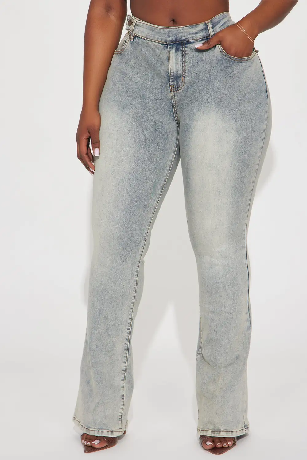 Test My Love Stretch Bootcut Jeans - Light Wash