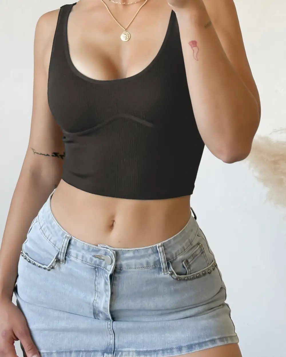 KATE RIBBED TOP (BLACK)