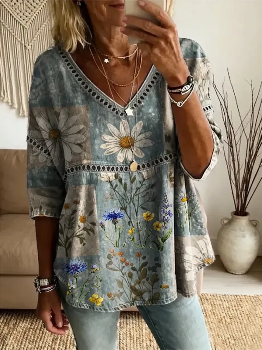 Women's Nashville Floral Daisy Patchwork Printed V-Neck Top