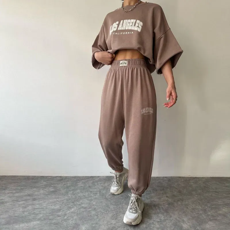 Leisure Style Short-sleeved Two-piece Suit