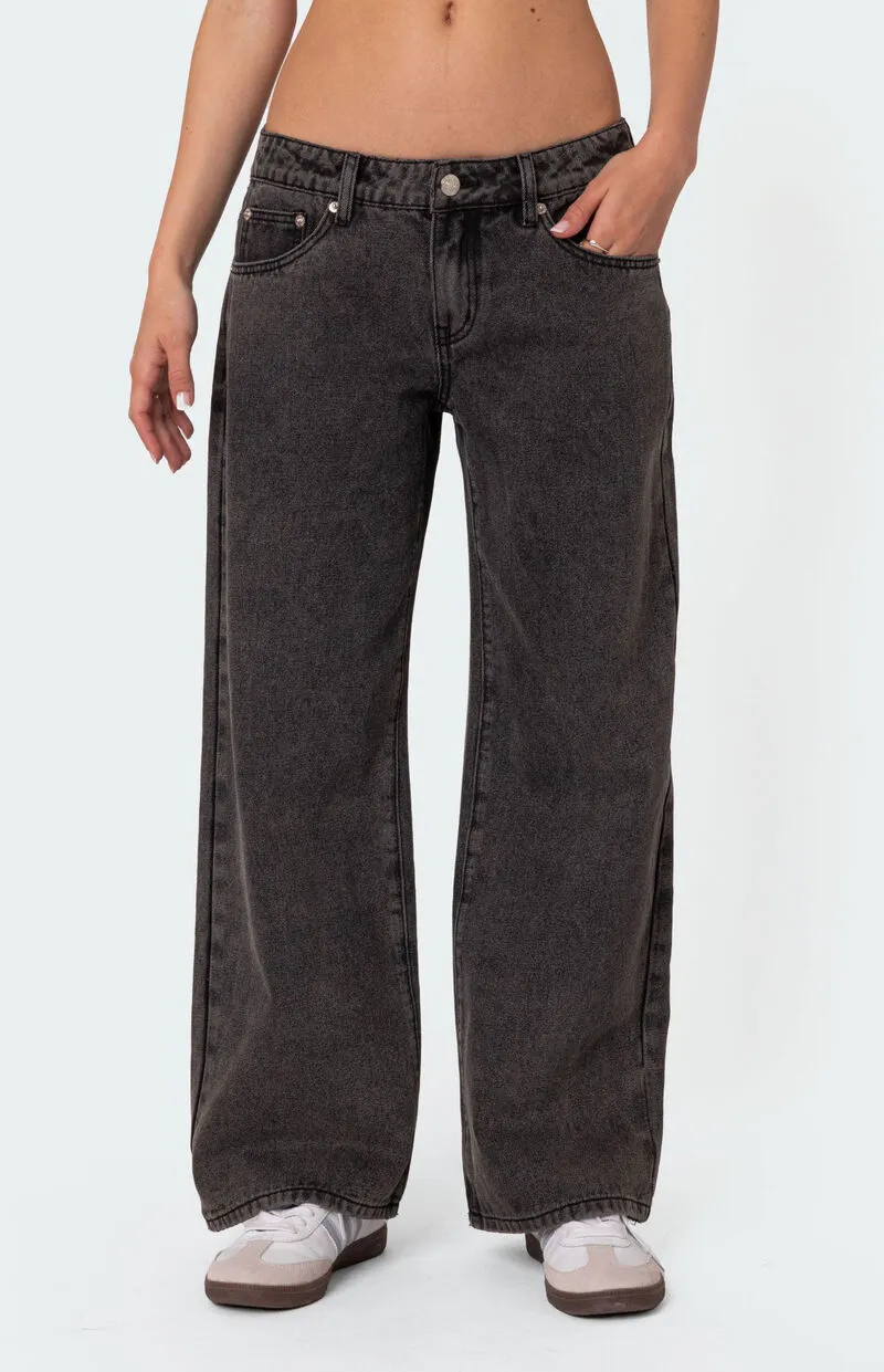 Edikted Petite Raelynn Washed Low Rise Jeans