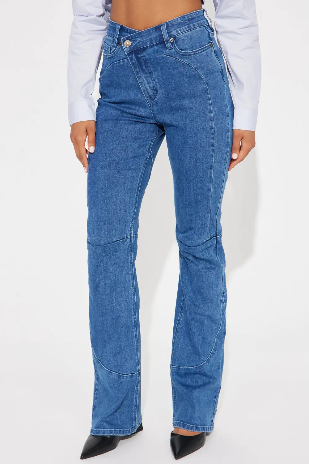 Making Deposits Crossover Stretch Bootcut Jeans - Medium Wash