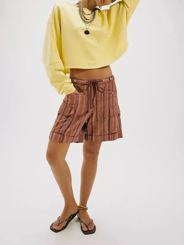 Relaxed Graphic Pullover Top