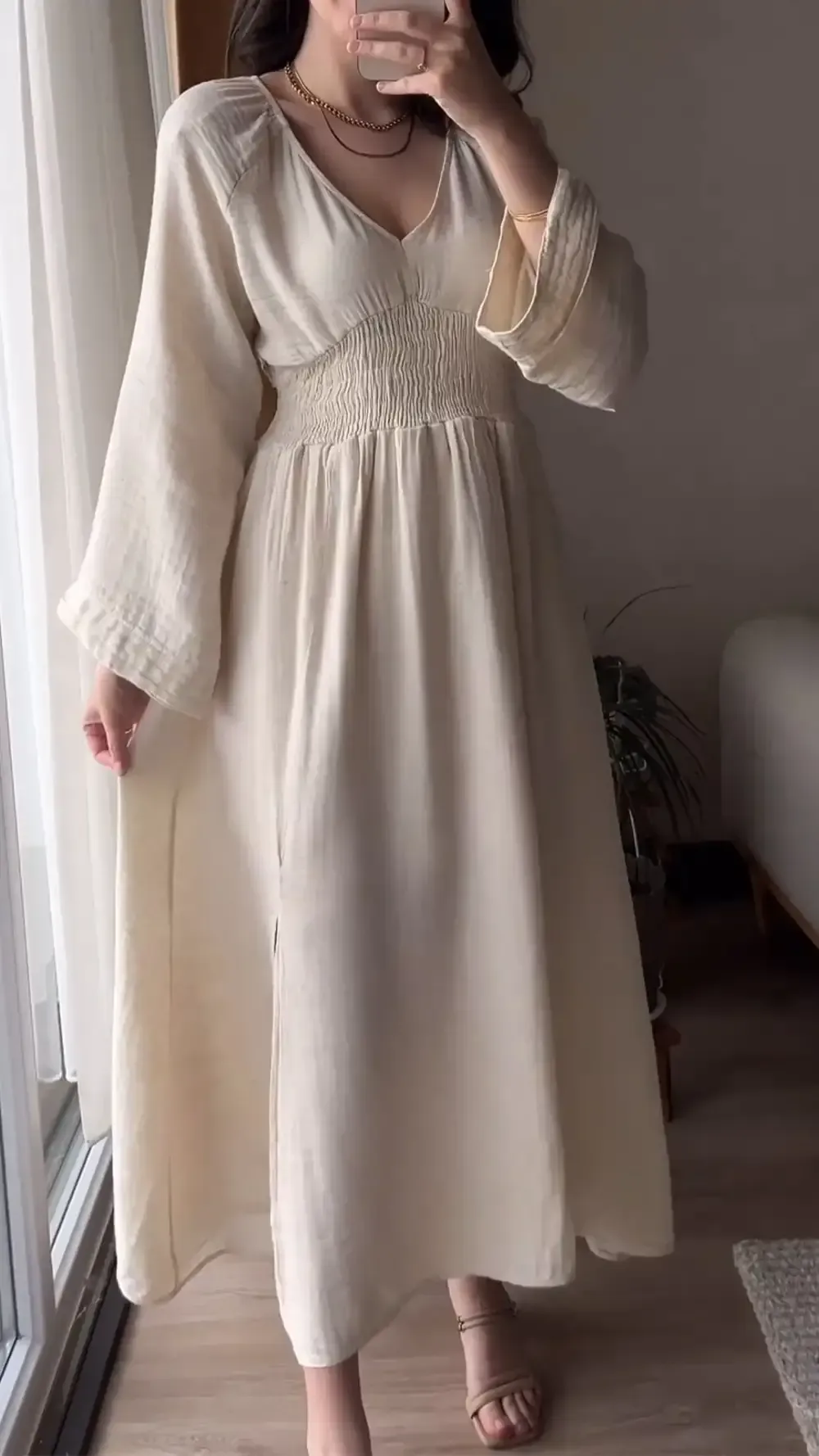 Women's Solid Color V-neck Long-sleeved Casual Dress