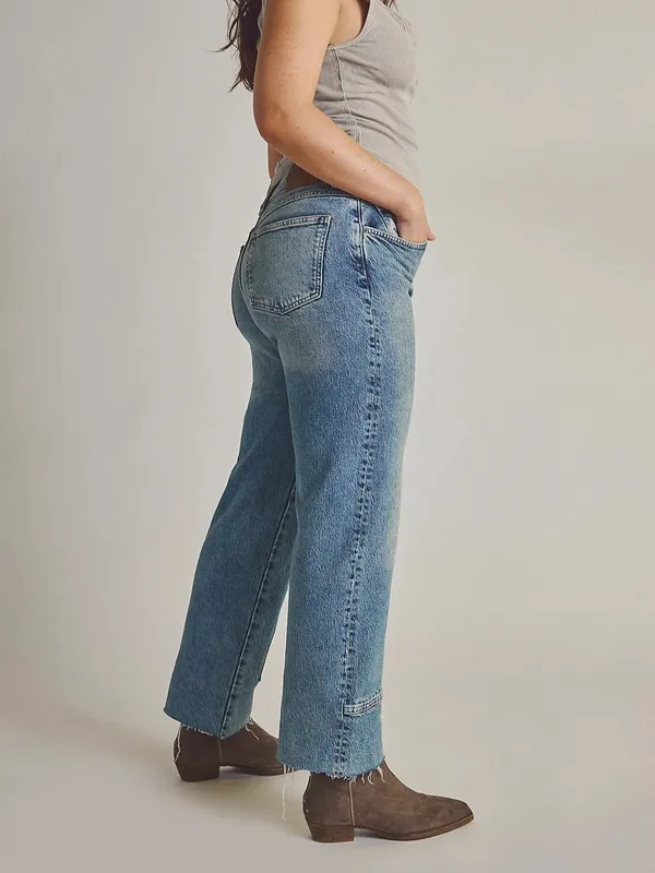 Mid-Rise Straight Leg Denim Jeans