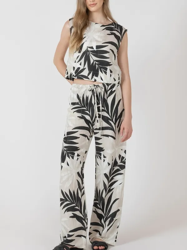 Wide Leg Drawstring Pull-On Trouser