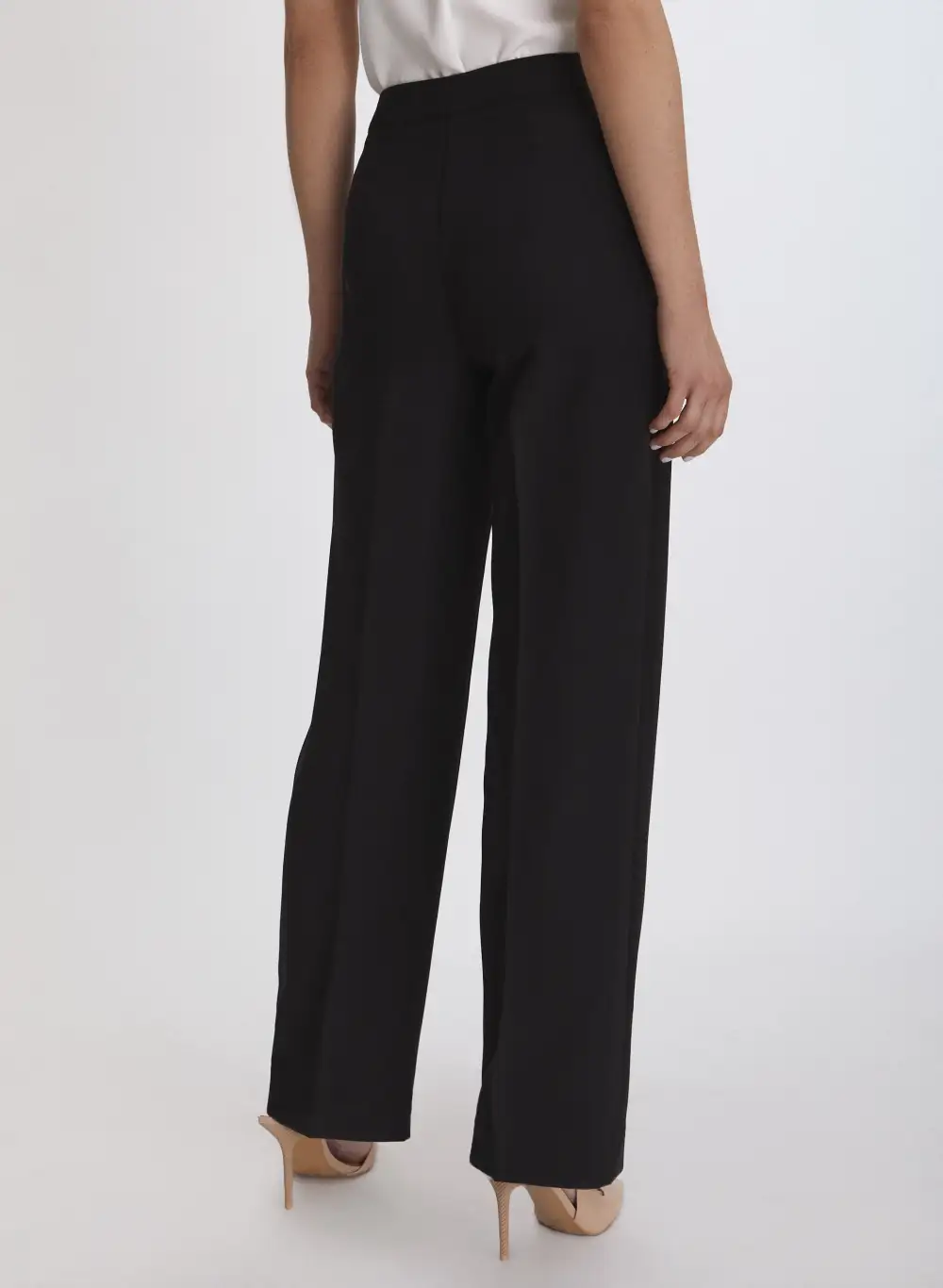 Modern Fit Straight Leg Pants