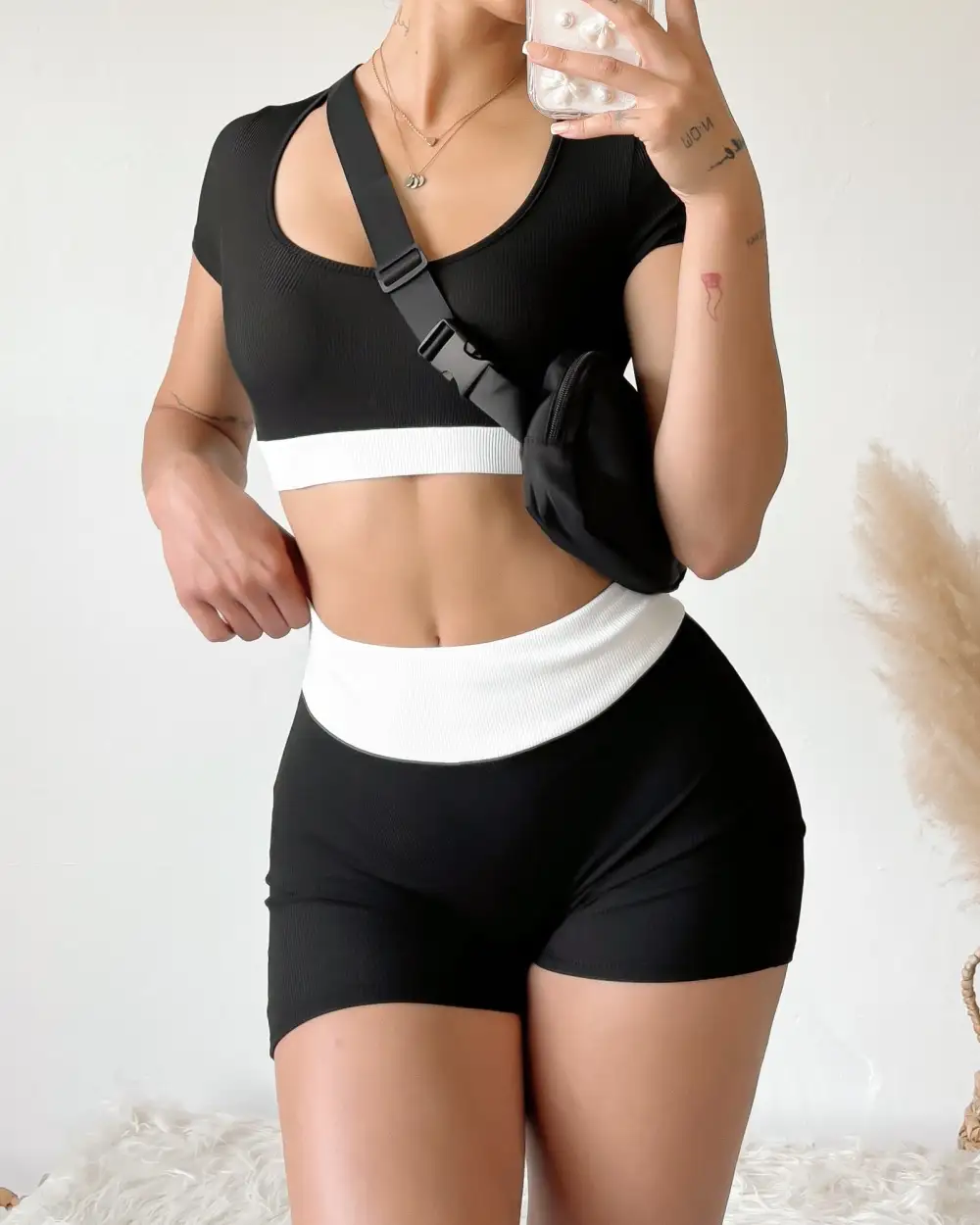 RESTOCKED! NIA WORKOUT SET (BLACK)