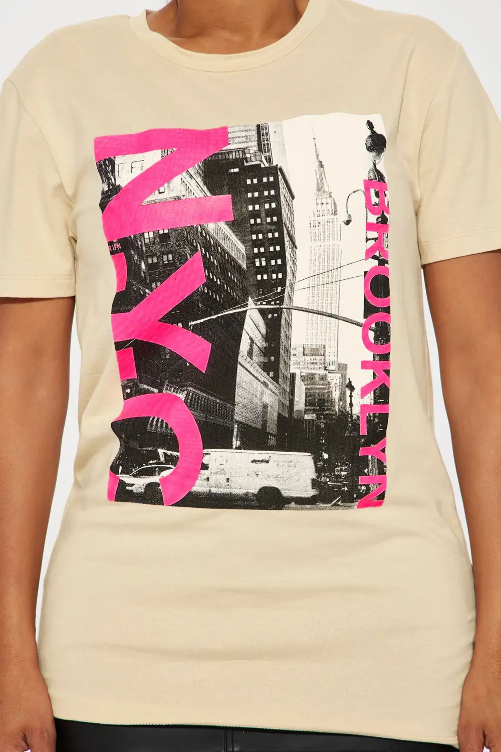 Brooklyn NYC Short Sleeve Graphic Tee - Taupe