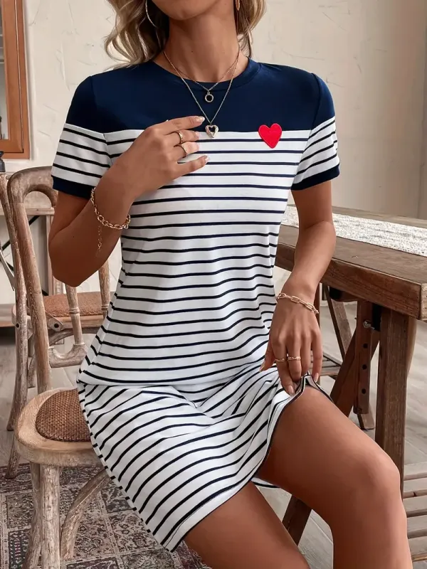 Color Block Heart Badge Dress - Casual Striped Short Sleeve Dress For Spring & Summer - Women's Clothing - For Women - Perfect for Casual Outings, Parties & Everyday Wear - Ideal Gift for Fashionable Women