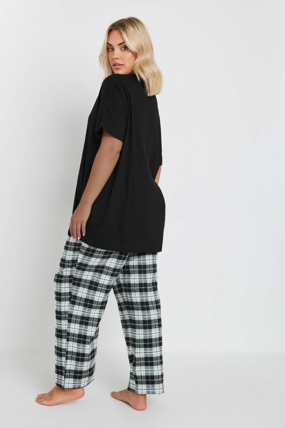 YOURS Curve Pink Woven Check Print Pyjama Set