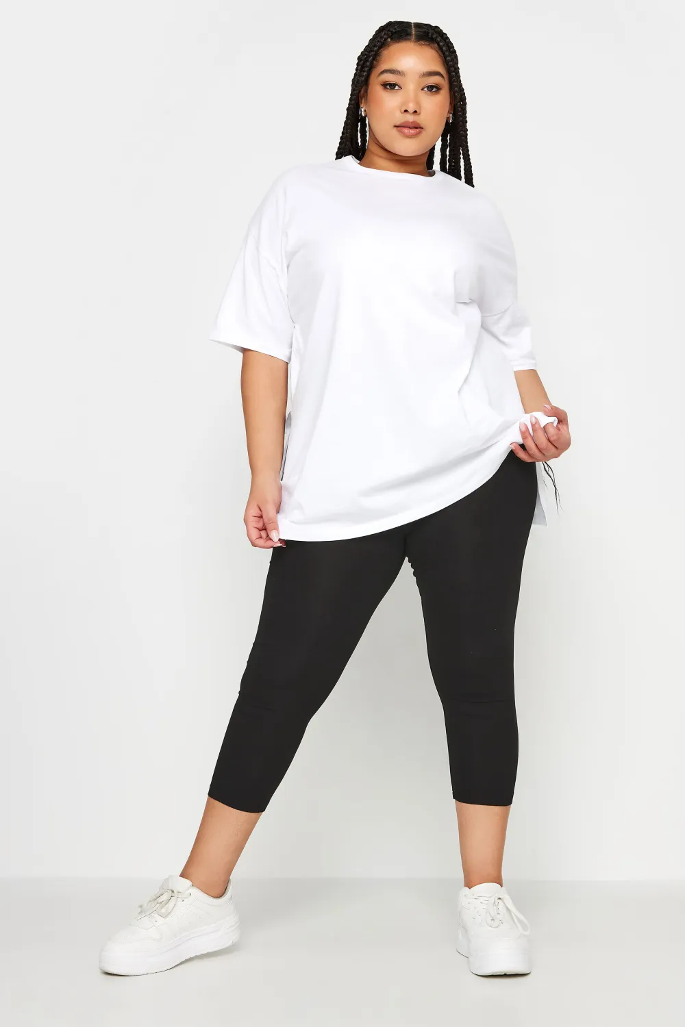 YOURS Curve 2 PACK Black & White Ditsy Floral Print Cropped Leggings