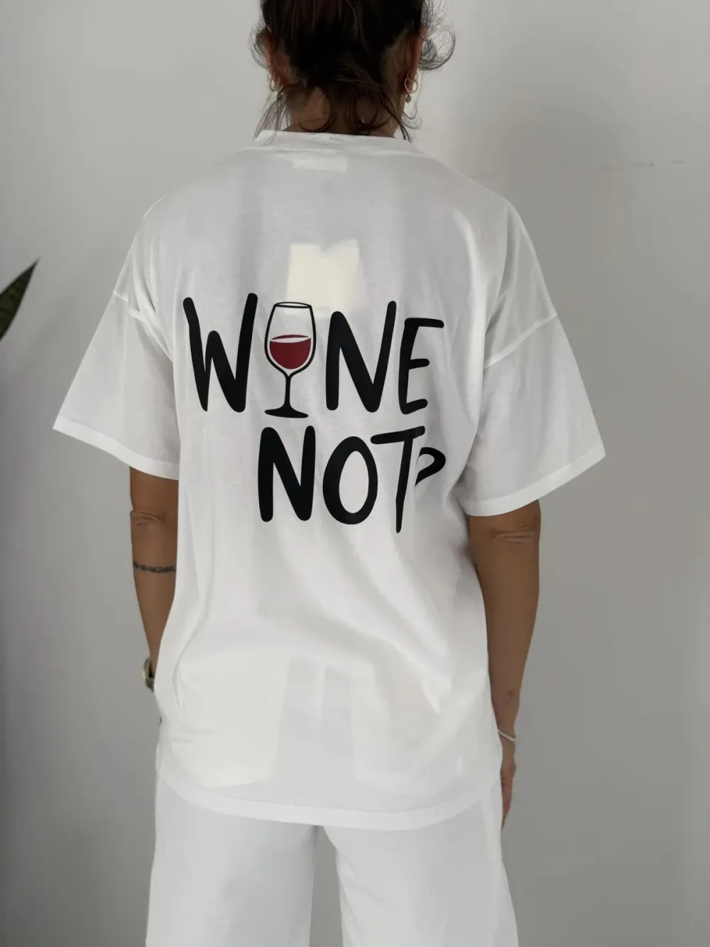 Tailored Feel Graphic Crewneck Cotton Tee Shirt