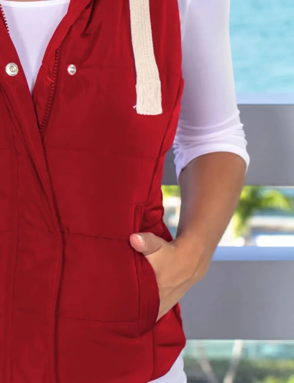 Women's Slim Sleeveless Quilted Removable Hooded Winter Puffer Vest Coat