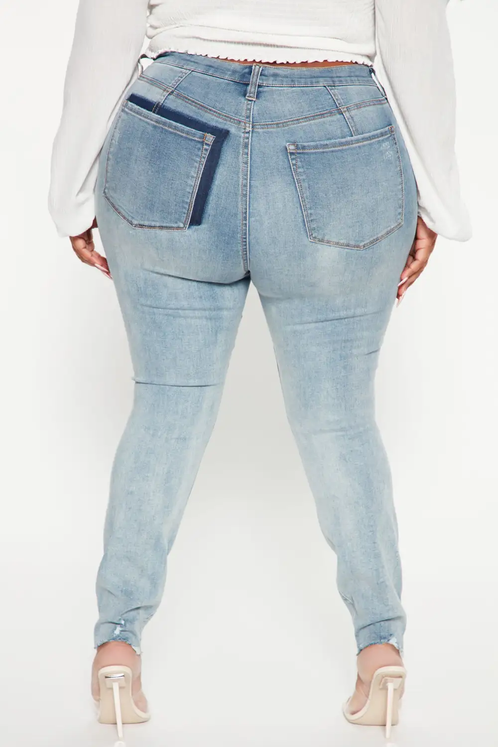 Deja Vu Curvy Stretch Skinny Jeans - Light Blue Wash