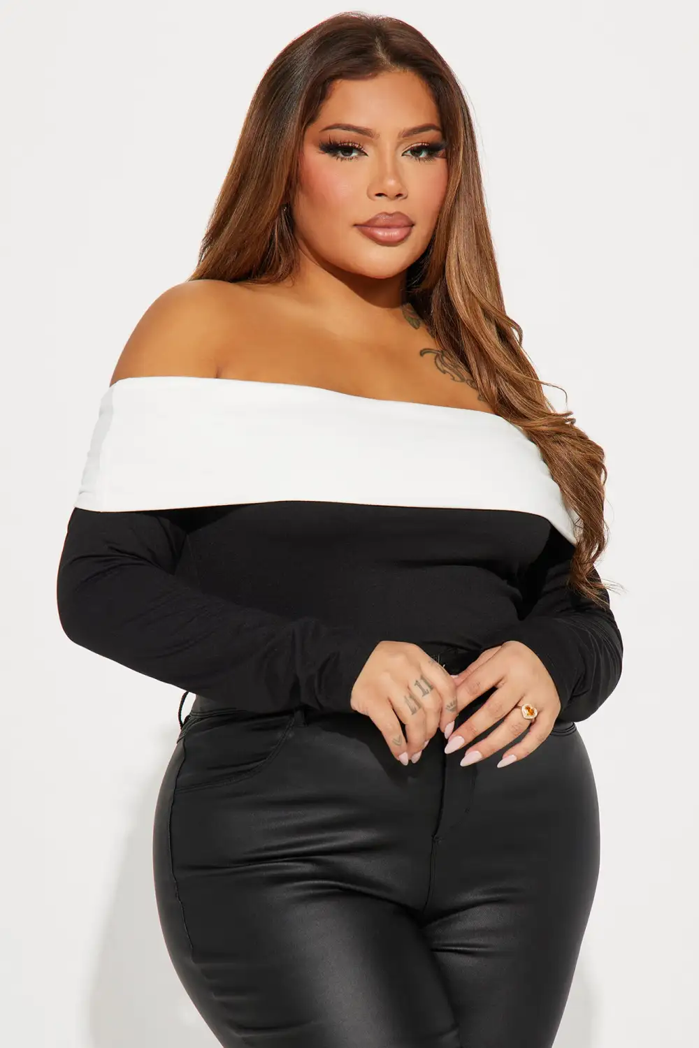 Miss Independent Off Shoulder Top - Black/White