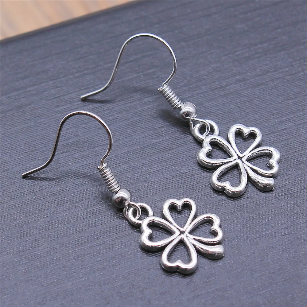 Retro Clover Earrings