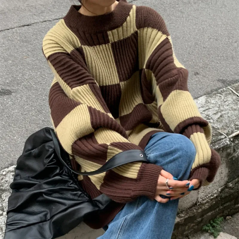 Vintage Checkered Knitted Sweater