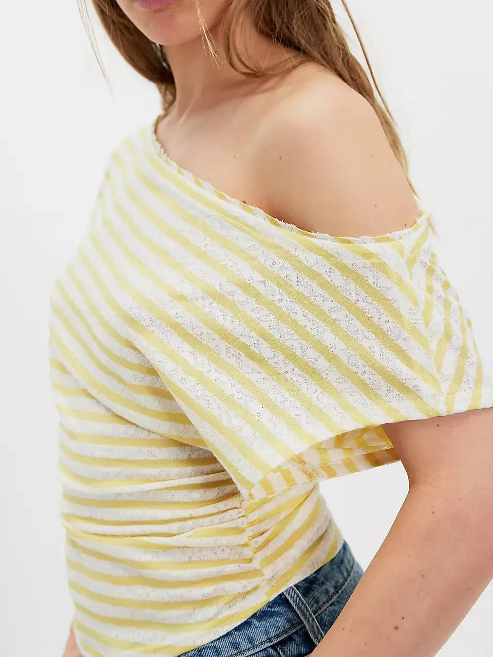 Off-Shoulder Fitted Knit Top