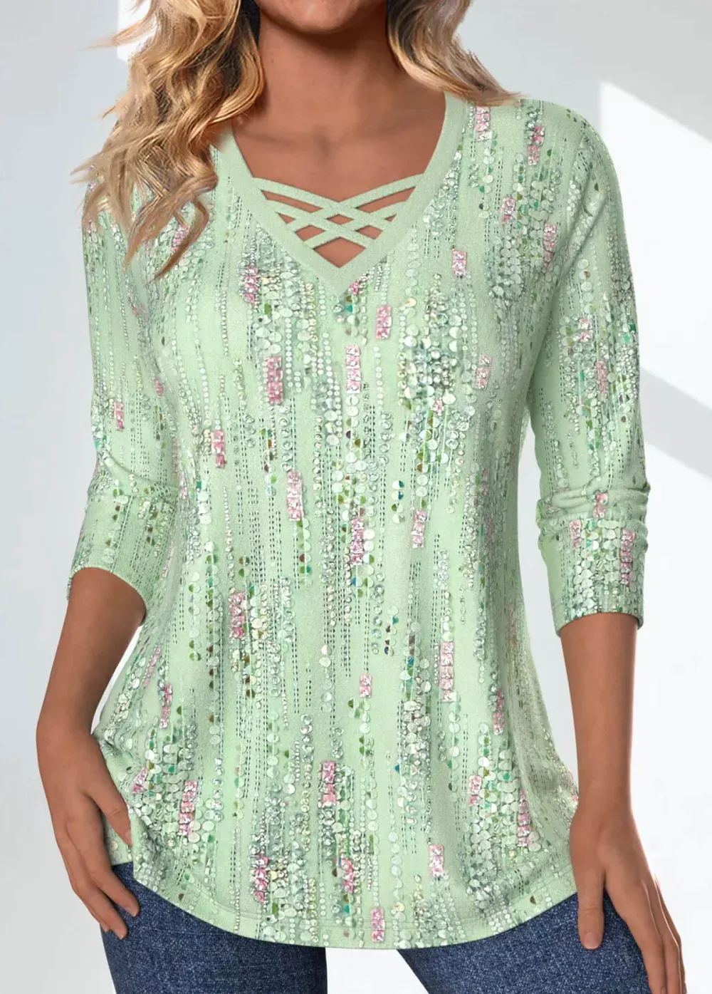 Light Green Criss Cross Geometric Printed Non-sequined T Shirt