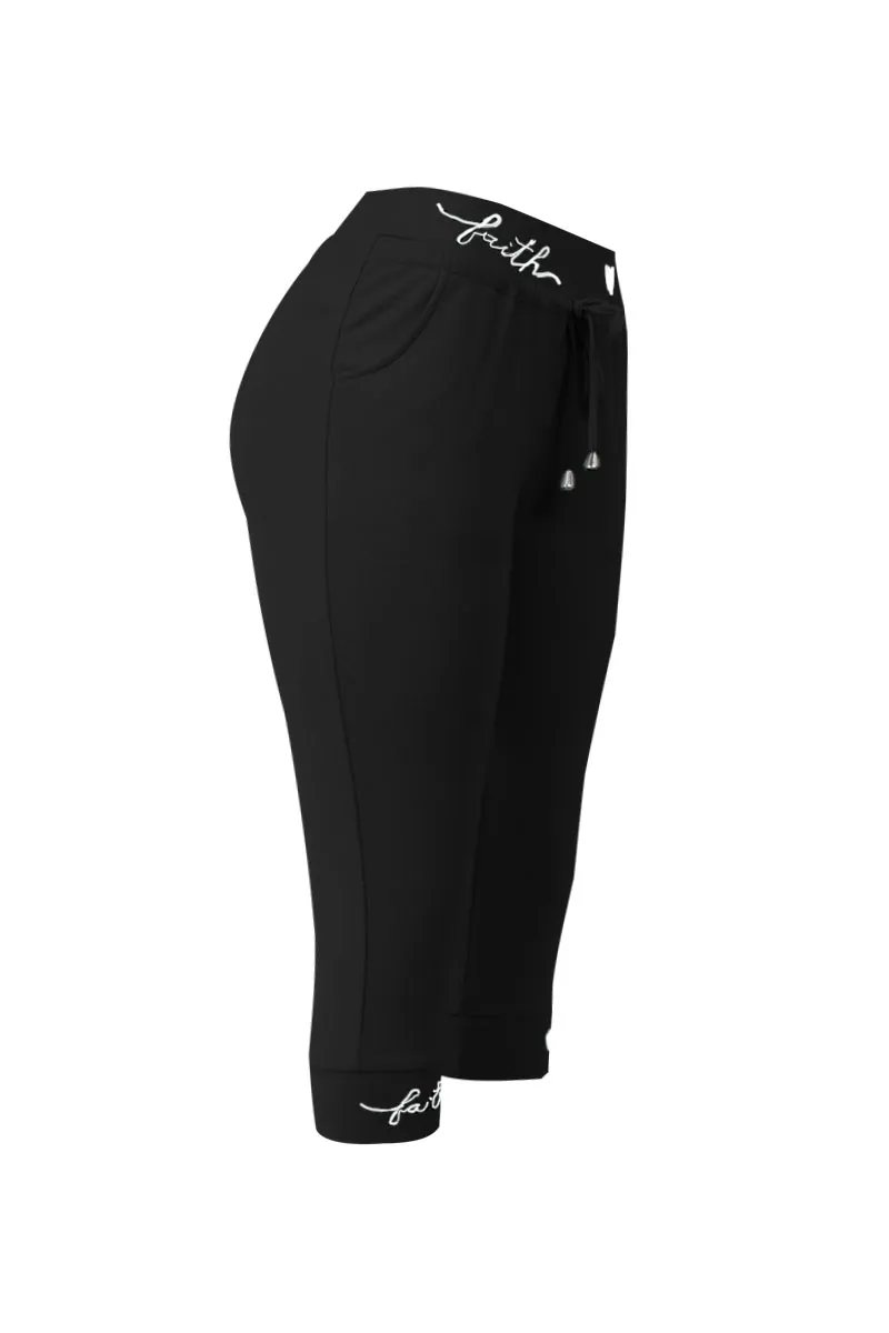 Letter & Heart Print Drawstring Capris Pants