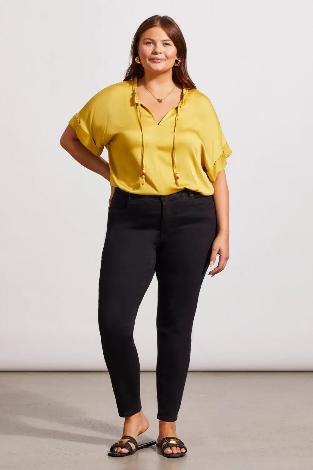 Sophia Curvy Ankle Jeans-Black